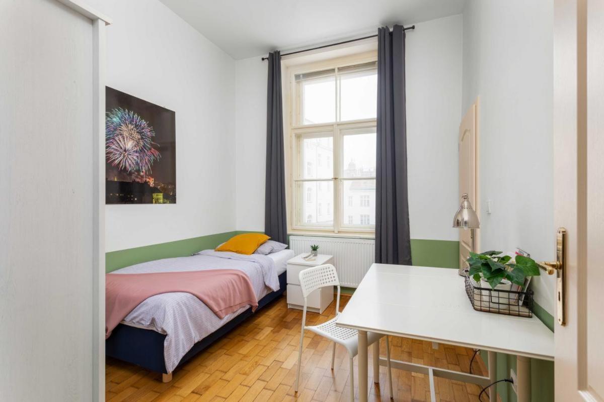 Letna Apartments Praga Exterior foto
